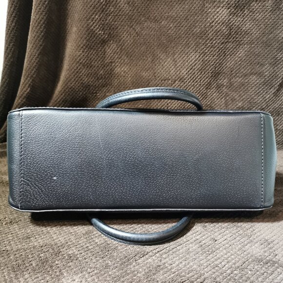 Black/Gold Pebbled Leather Shoulder Bag EUC #261 - Picture 14 of 16